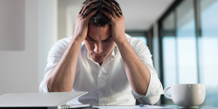 10 erros que fazem empreendedores perder dinheiro no início