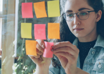 Como Sair do Ciclo de Viver de Salário em Salário e Construir uma vida Financeira mais Tranquila